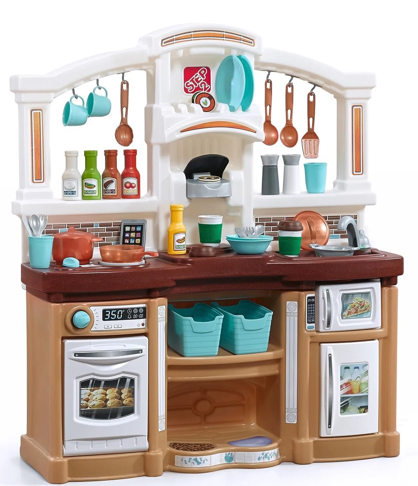 Step2 Fun with Friends play kitchen with oven, refrigerator and hanging utensils